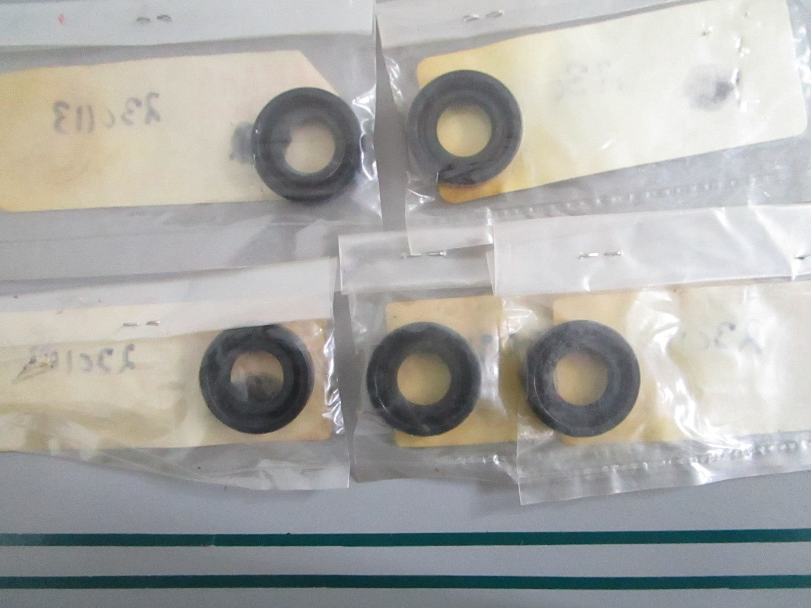 NEW OEM (LOT OF 5) 93101-13M11-00 Yamaha Oil Seal 0820