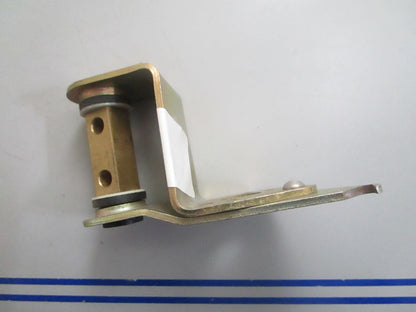 *NEW OEM* 0820 Volvo Penta Intermediate Lever 856682