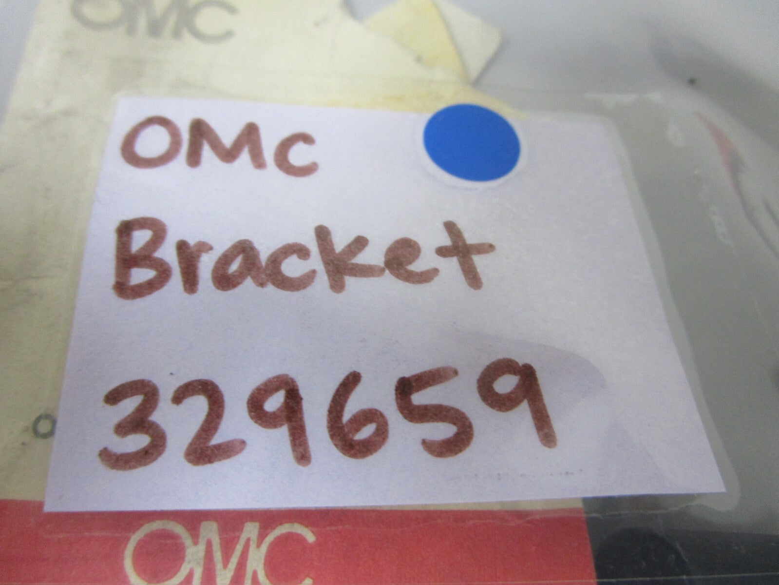 *NEW OEM* 0810 OMC Johnson Evinrude Bracket 329659 0329659