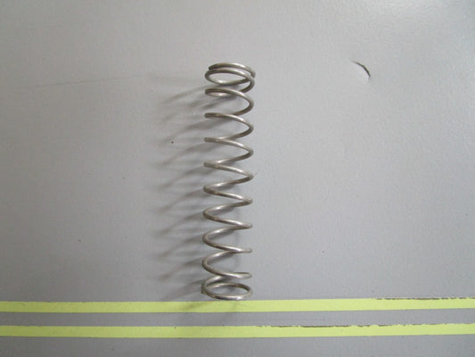 *NEW OEM* 0810 OMC Johnson Evinrude Spring 302587 0302587