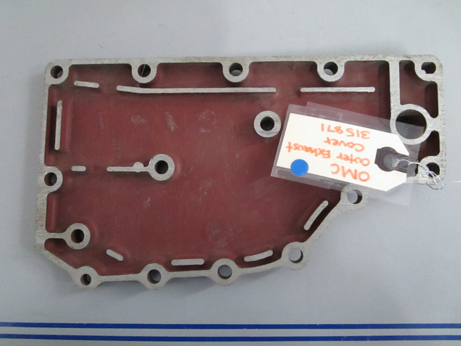 NEW OEM 315871 0315871 OMC Johnson Evinrude Outer Exhaust Cover 0820