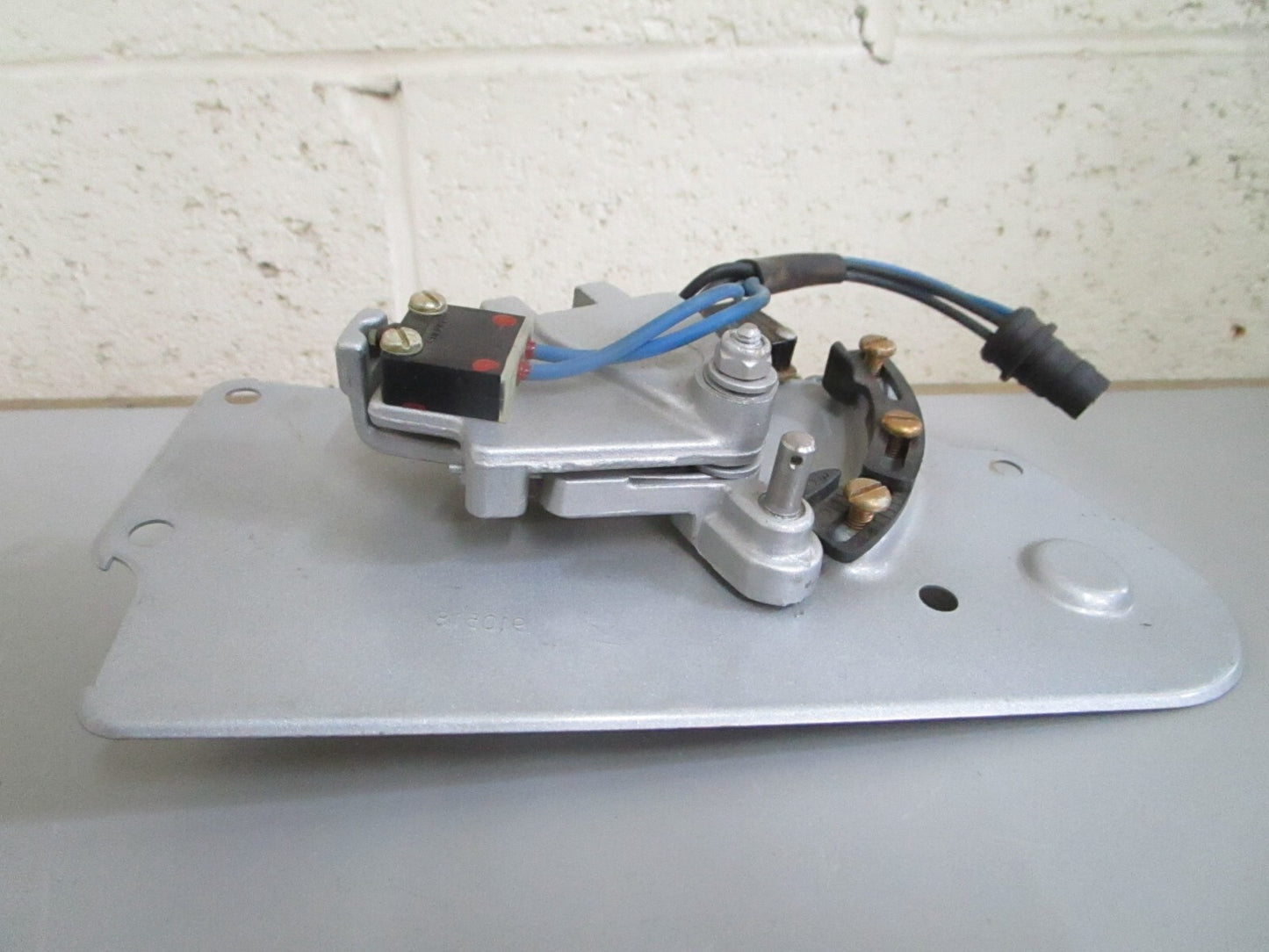 *NEW OEM* 0820 OMC Johnson Evinrude Housing Cover 982761 982762 982763