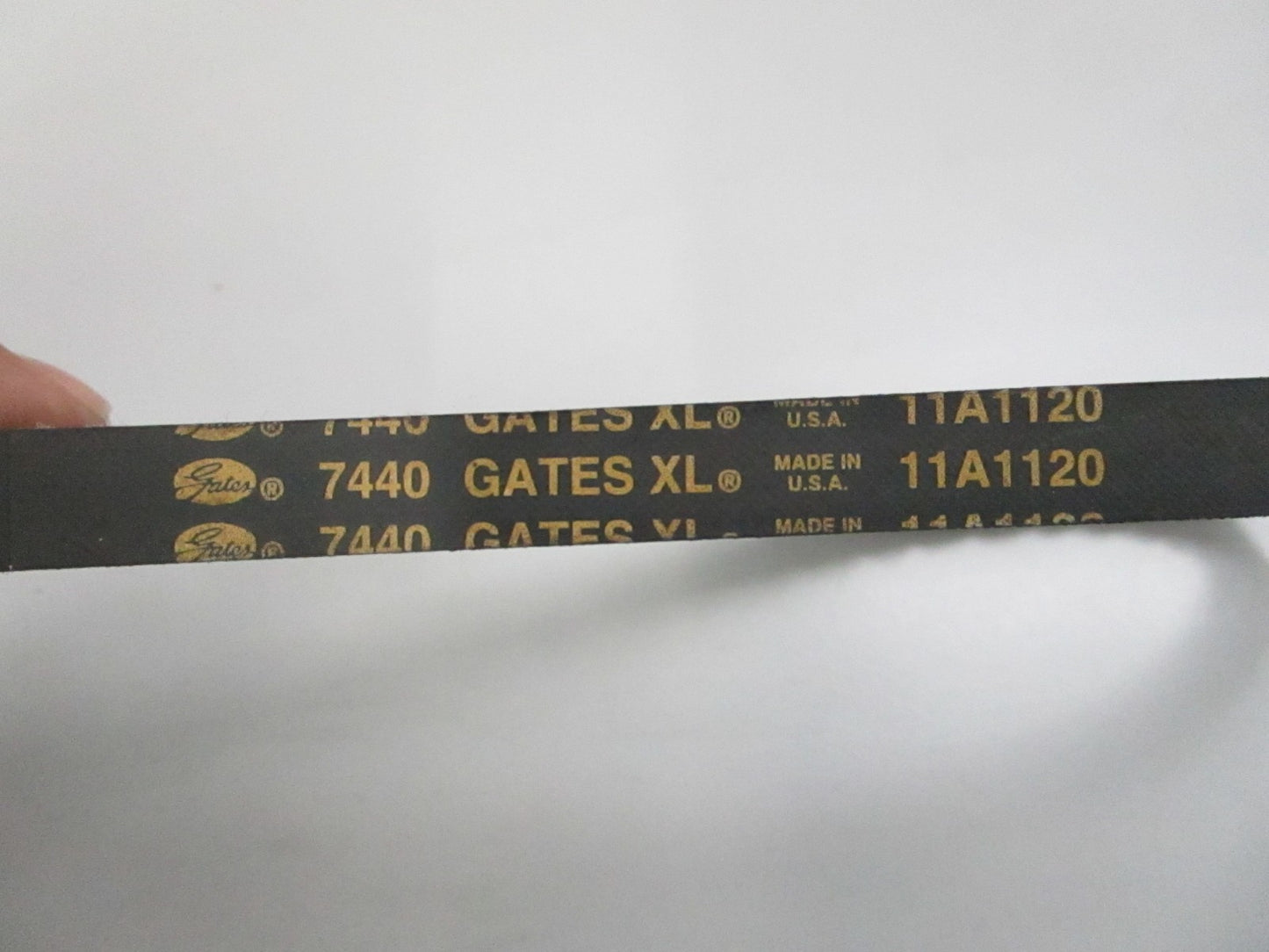 Gates 7440 Automotive XL V-Belt Notched 44in NEW 0810
