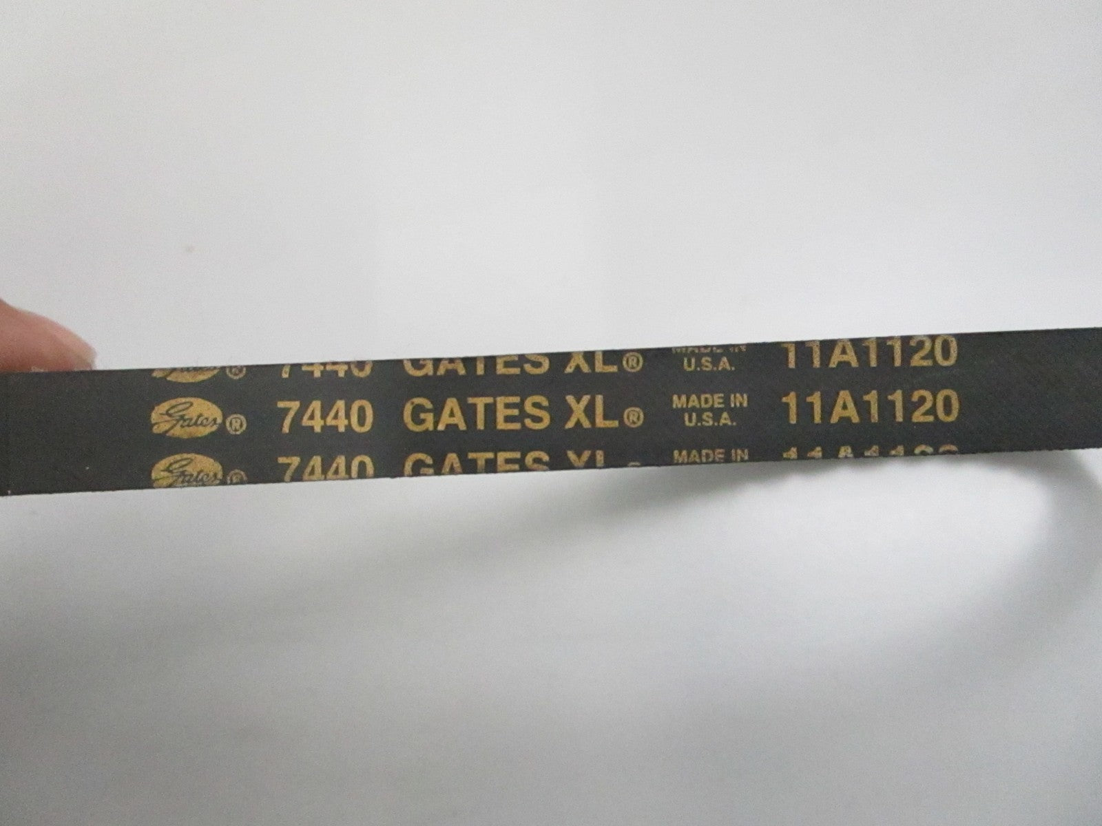 Gates 7440 Automotive XL V-Belt Notched 44in NEW 0810