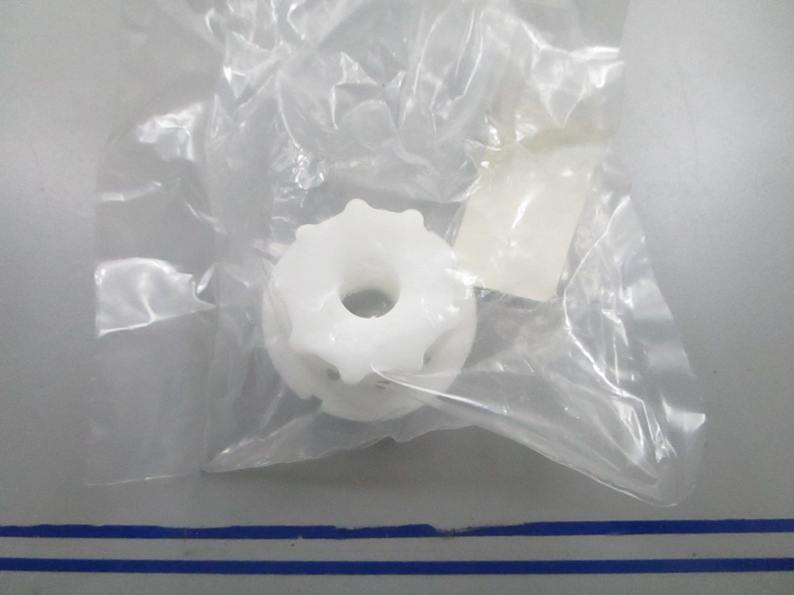 *NEW OEM* 0810 OMC Johnson Evinrude Clutch Hub 316559 0316559