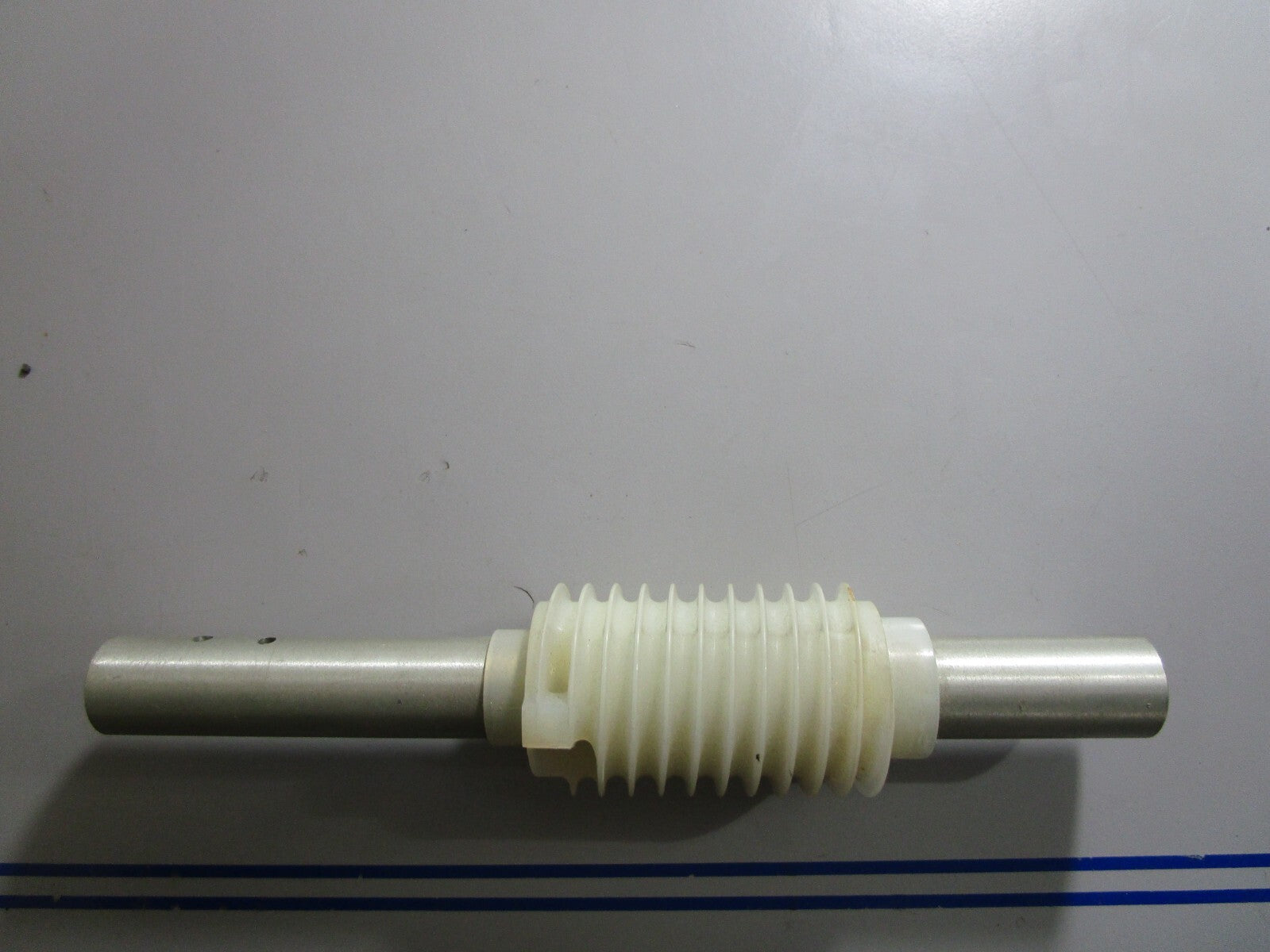 *NEW OEM* 0810 OMC Johnson Evinrude Rope Spool & Sleeve 379164 0379164