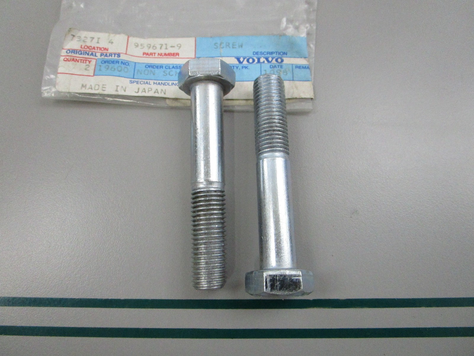 NEW OEM (LOT OF 2) 959671 Volvo Penta Screw 0810