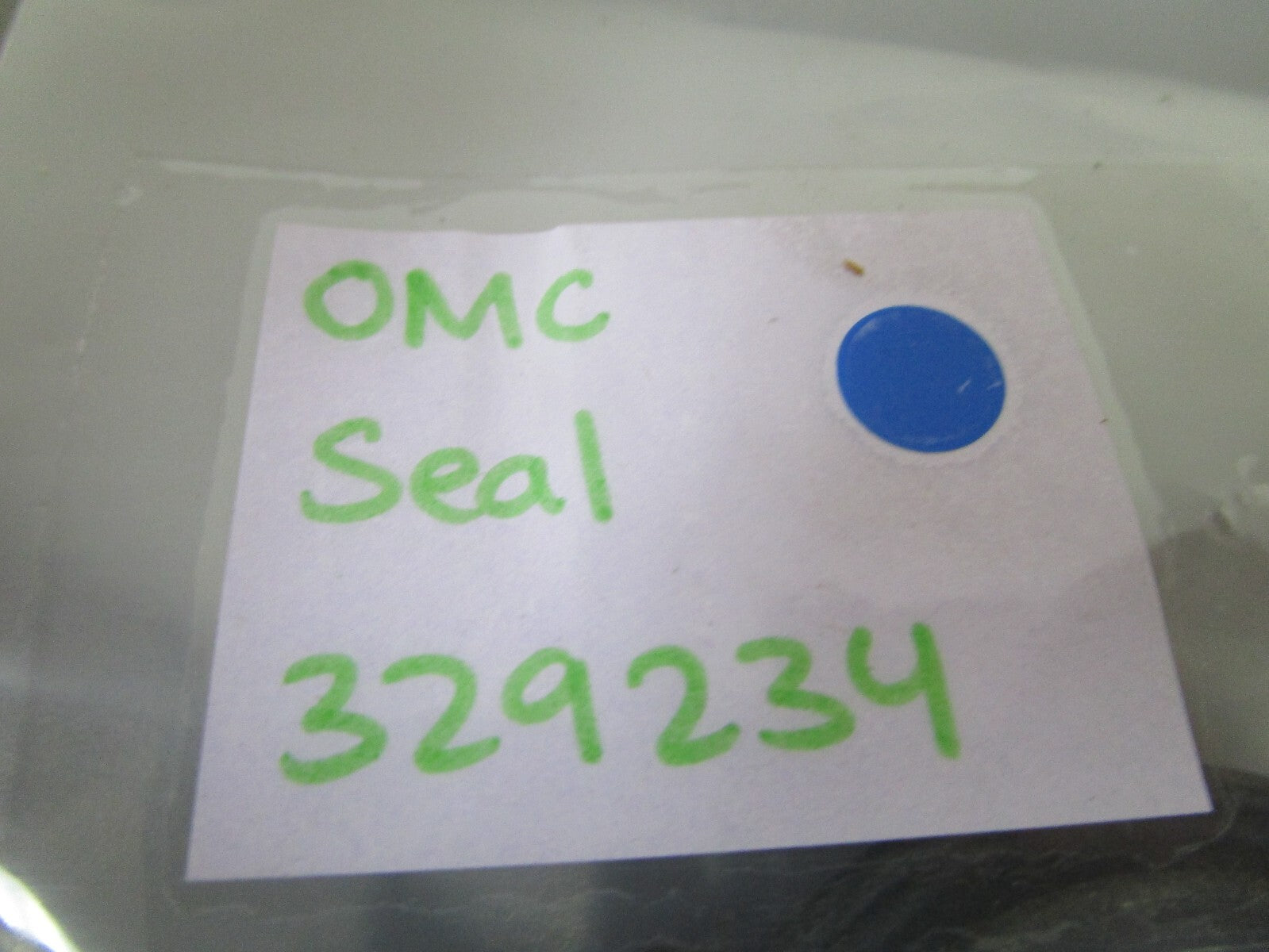 *NEW OEM* 0810 OMC Johnson Evinrude Seal 329234 0329234
