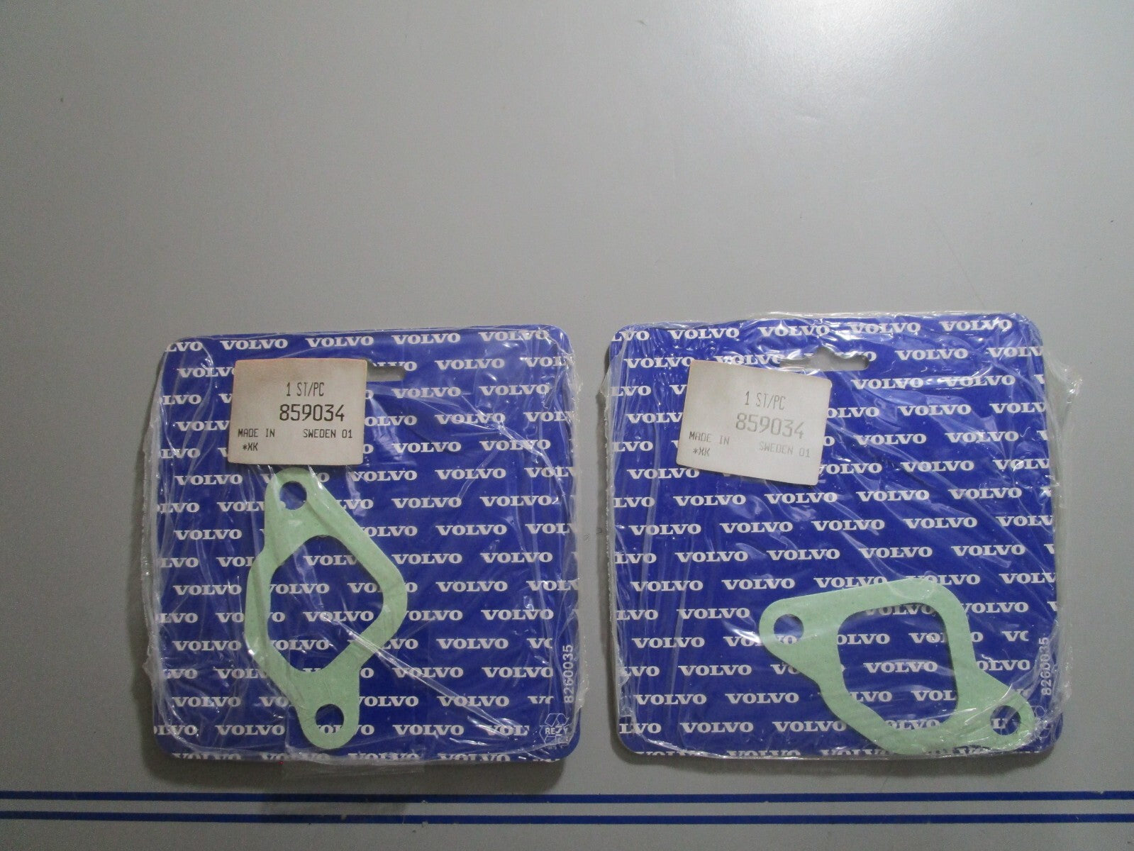 *NEW OEM* (LOT OF 2) 0810 Volvo Penta Gasket  859034