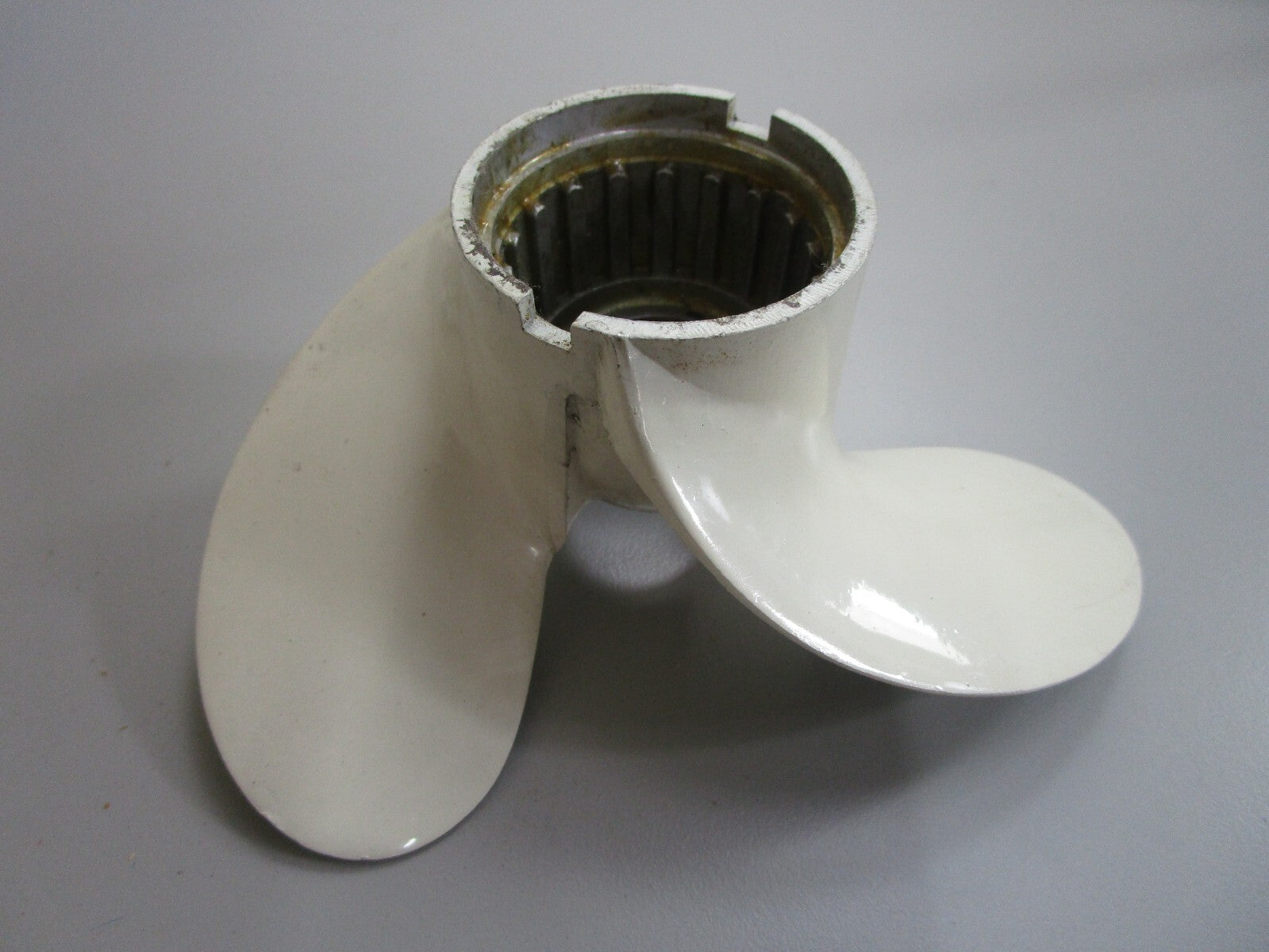 *NEW OEM* 0820 OMC Johnson Evinrude 8×4½ Propeller 310208 0310208