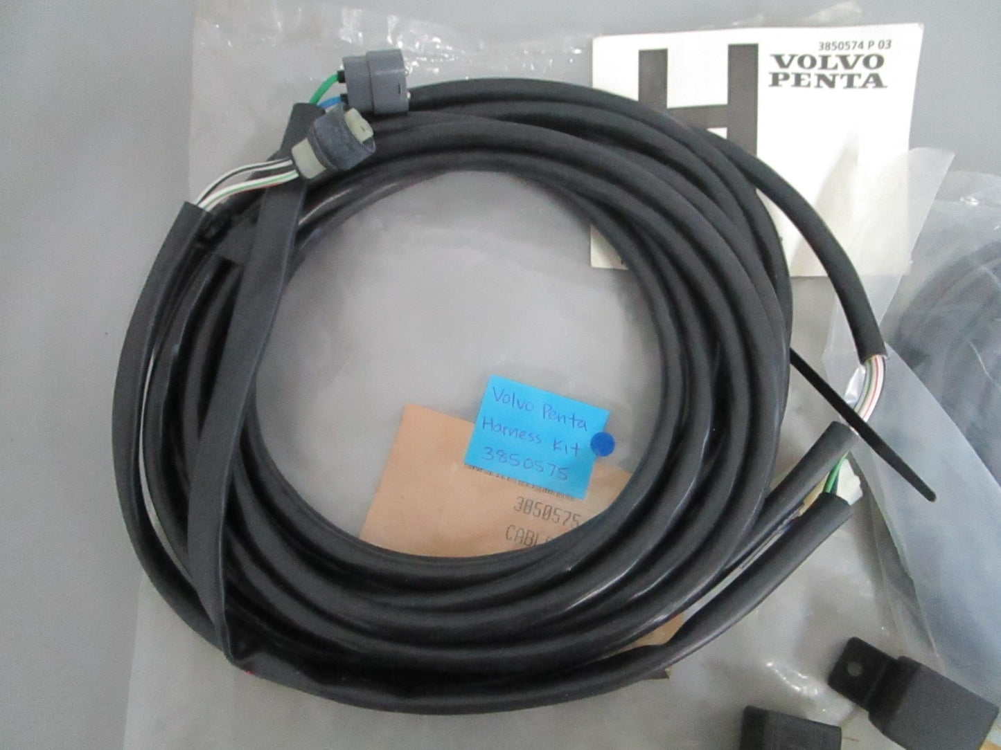 *NEW OEM* 0820 Volvo Penta Harness Kit 3850575