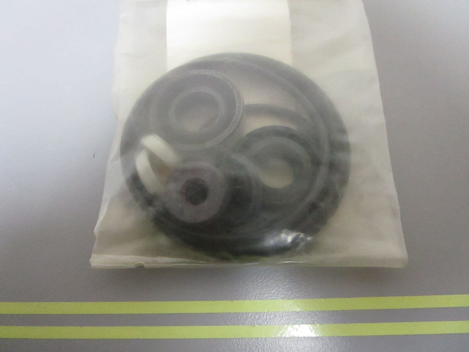 *NEW OEM* 0810 Mercury Quicksilver Seal Kit FK1062