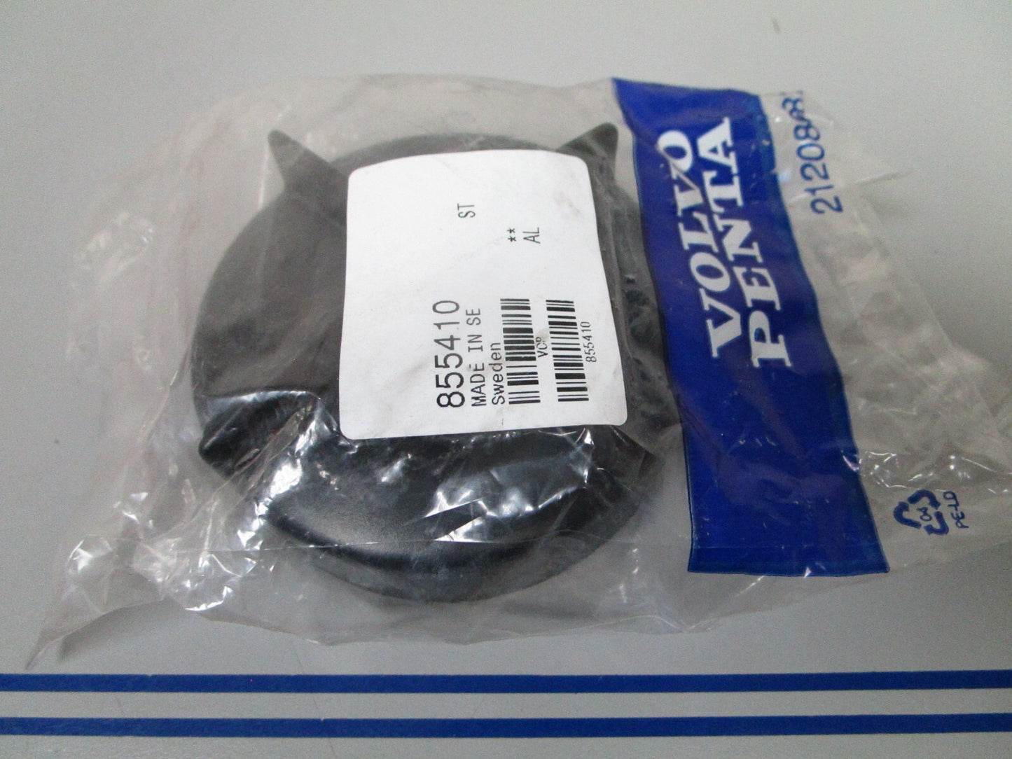 *NEW OEM* 0720 Volvo Penta Cap Assembly 855410