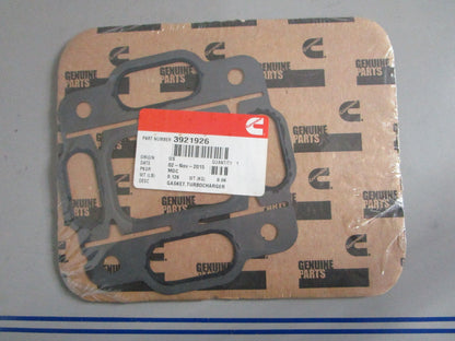 NEW OEM 3921926 Cummins Turbocharger Gasket 0820