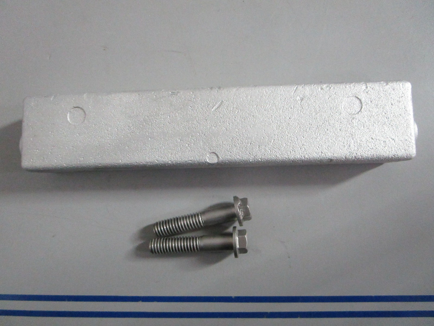 NEW OEM 433580 0433580 OMC Johnson Evinrude Anode Ay 0820