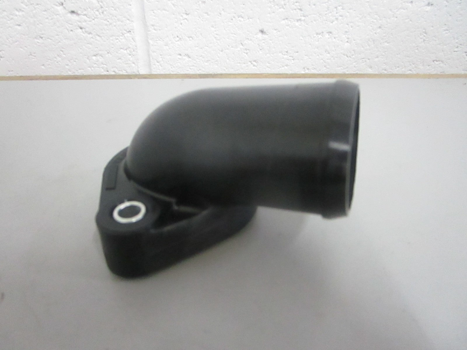 NEW OEM 21450768 Volvo Penta Connector 0820