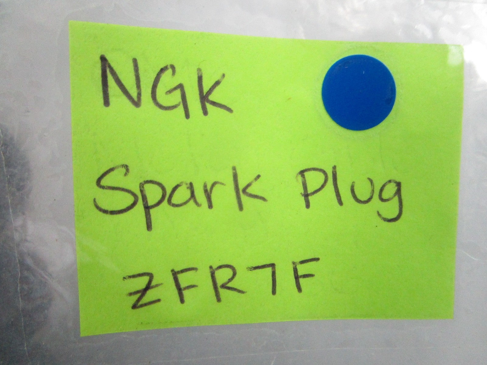 NEW (LOT OF 6) ZFR7F NGK Spark Plug 0810