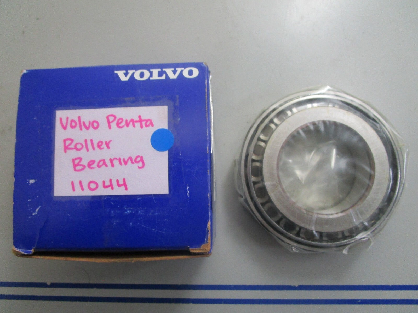 *NEW OEM* 0820 Volvo Penta Roller Bearing 11044