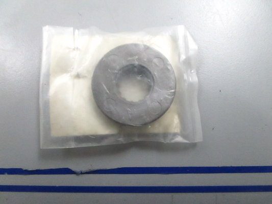 *NEW OEM* 0810 Tohatsu Prop Thrust Holder 369-64231-1 369642311