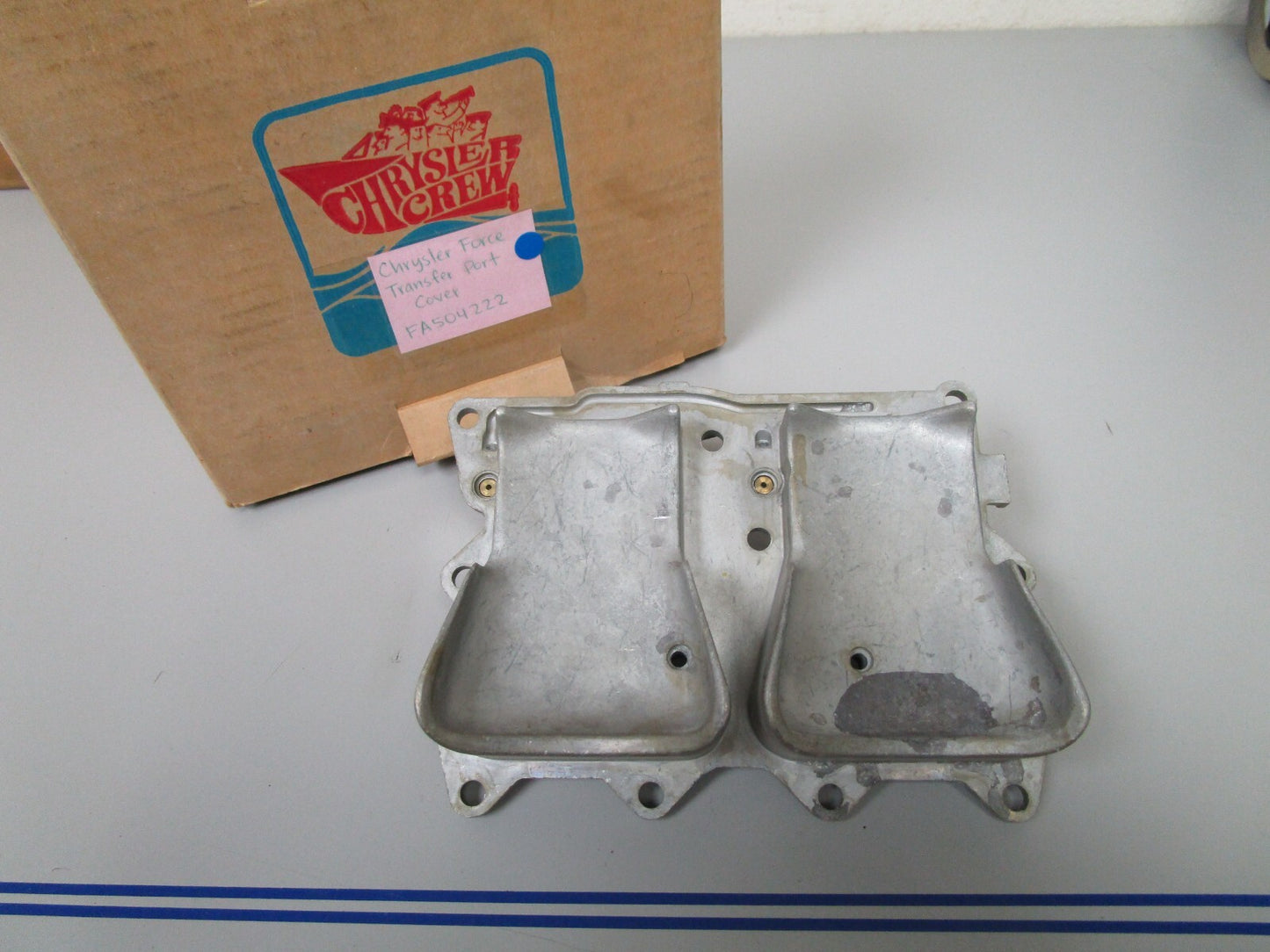 *NEW OEM* 0720 Chrysler Force Port Transfer Cover FA504222
