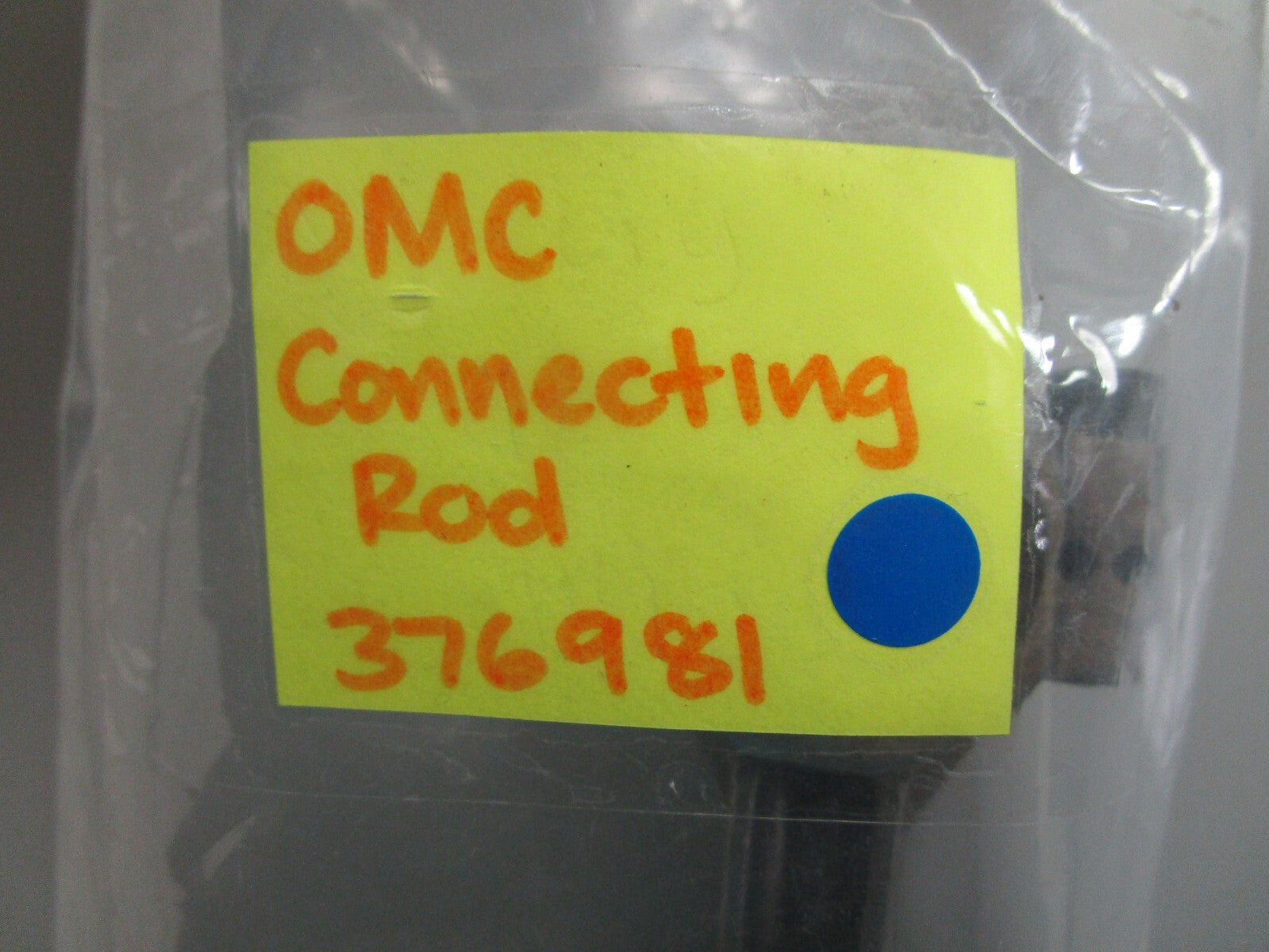 *NEW OEM* 0820 OMC Johnson Evinrude Connecting Rod 376981 0376981 304690