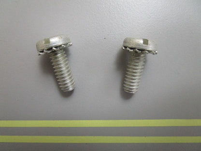 *NEW OEM* (LOT OF 2) 0810 OMC Johnson Evinrude Screw 310093 0310093
