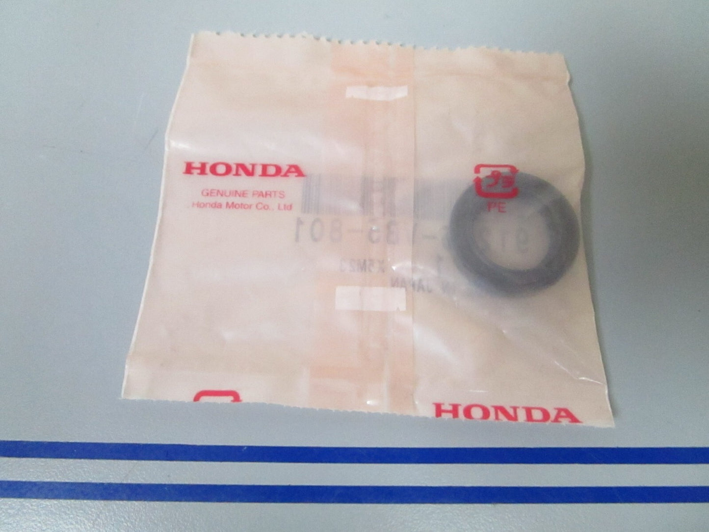*NEW OEM* 0810 Honda Oil Seal 91205-VB5-801