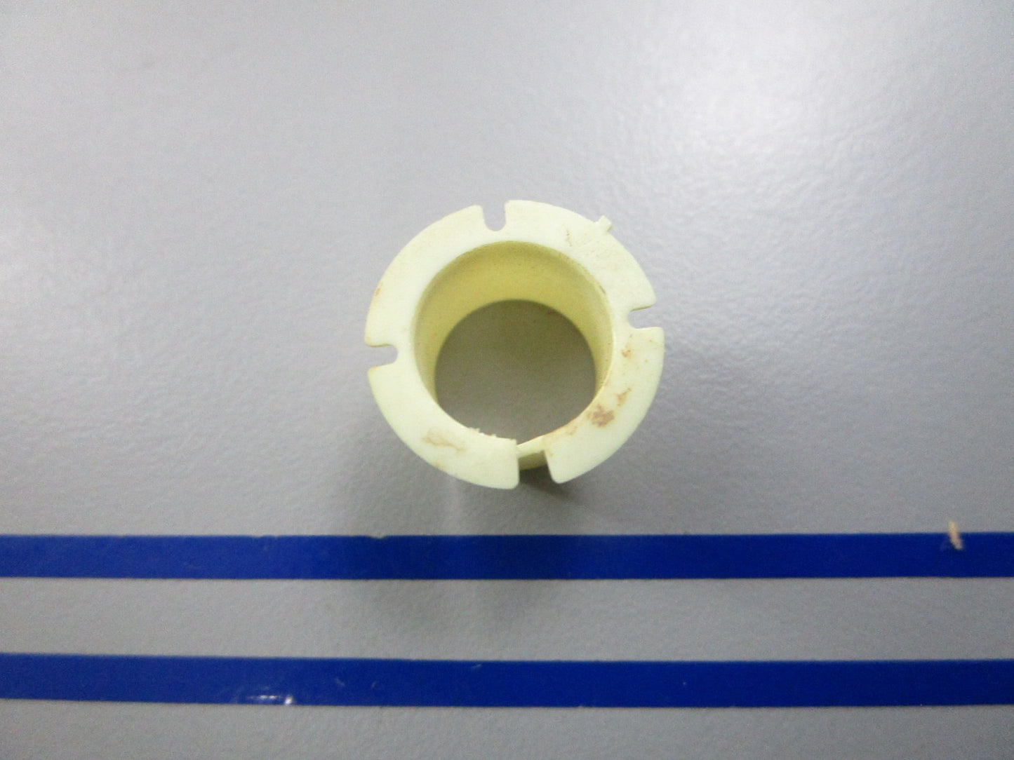 NEW OEM 312708 0312708 OMC Johnson Evinrude Shift Rod Bushing 0810