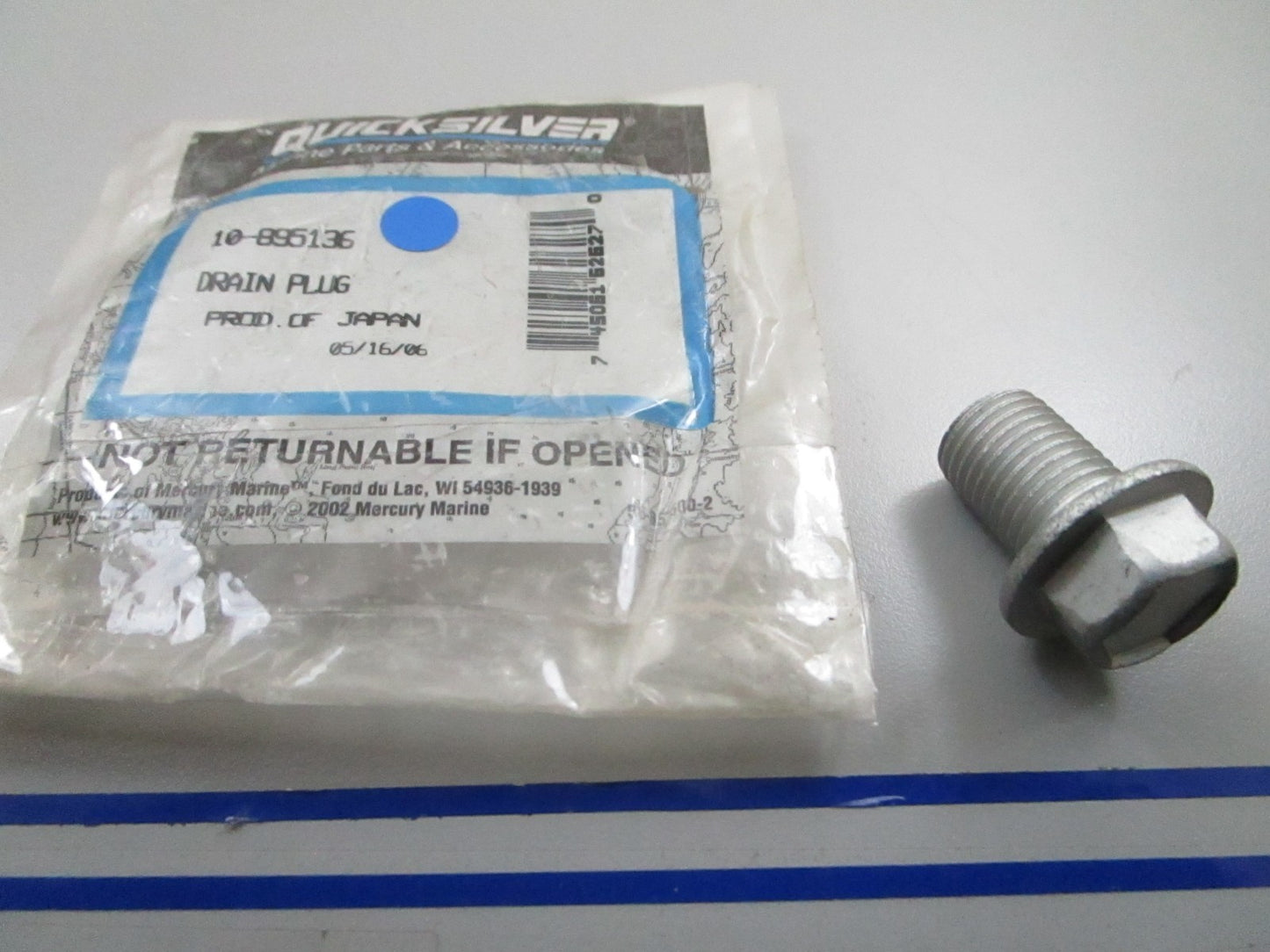 *NEW OEM* 0810 Mercury Quicksilver Drain Plug 10-895136
