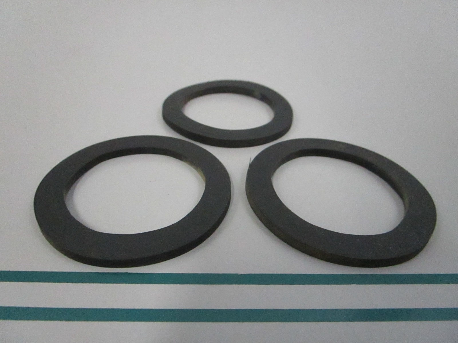 NEW OEM (LOT OF 3) 940046 Volvo Penta Gasket 0810