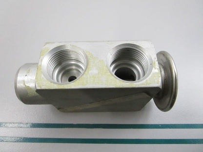 NEW OEM 1238301184 Mercedes-Benz A/C Expansion Valve 0810