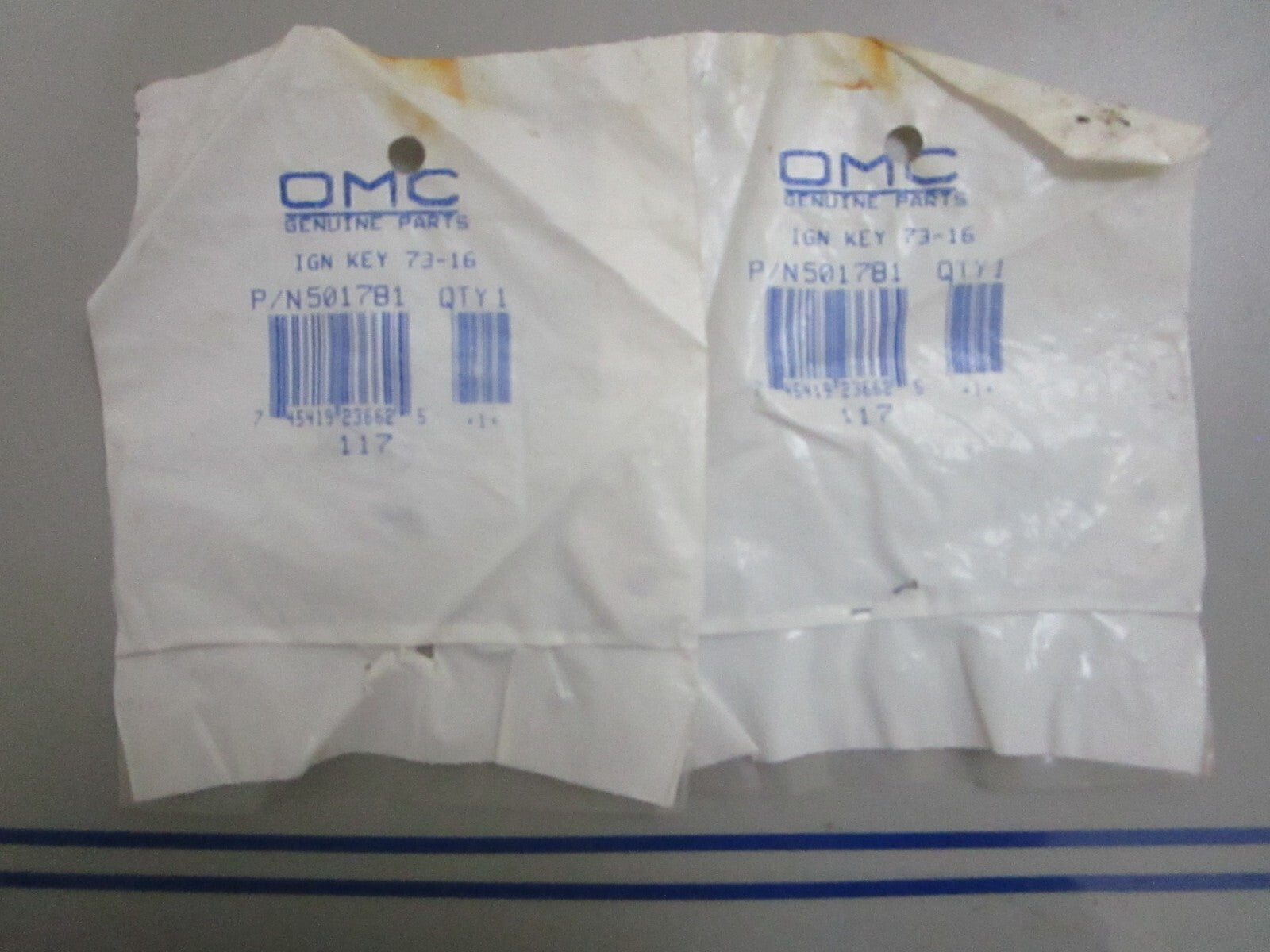 *NEW OEM* (LOT OF 2) 0810 OMC Johnson Evinrude 73 Series #16 Key 501781 0501781