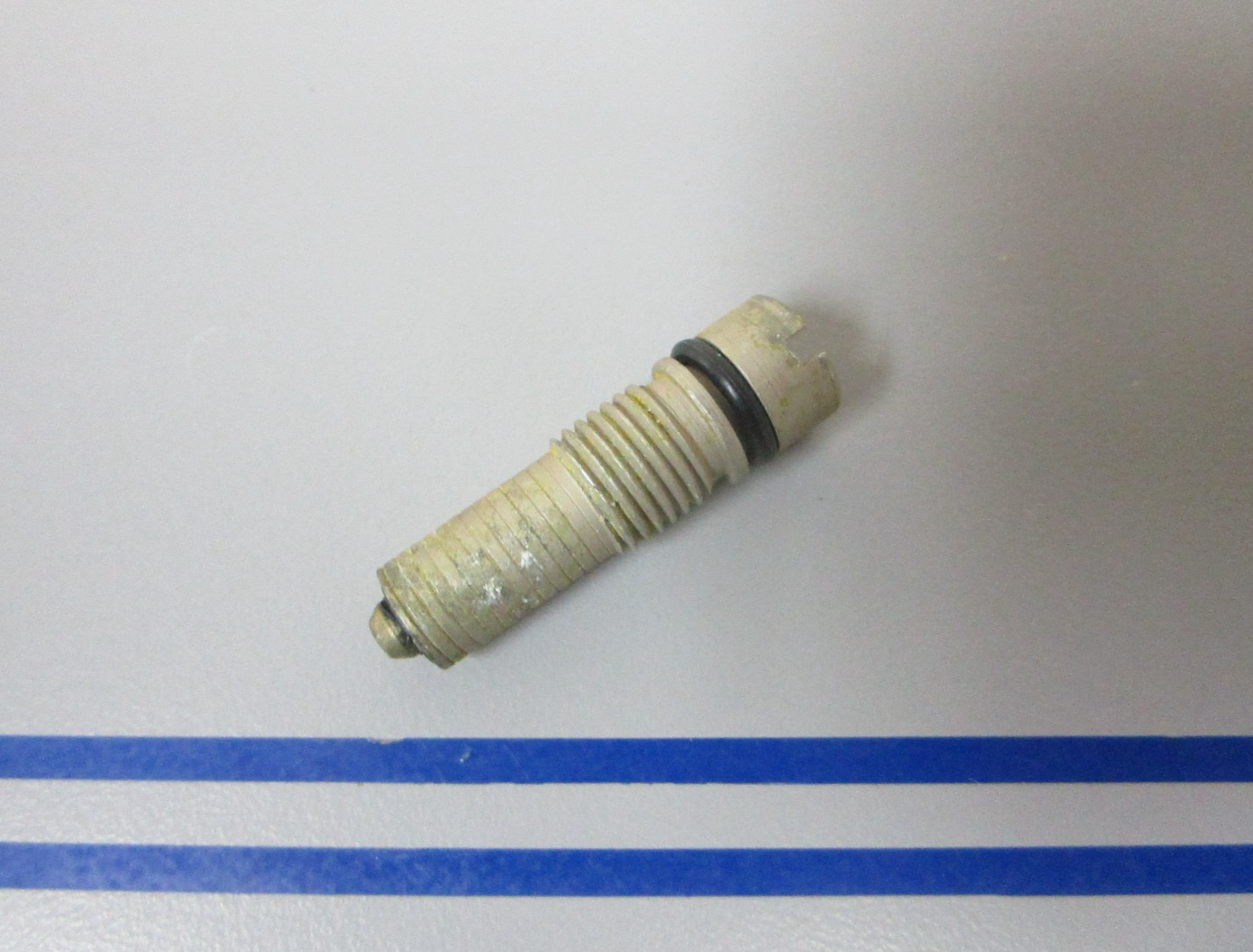 NEW OEM 172767 0172767 OMC Johnson Evinrude Trim Tilt Release Valve 0720