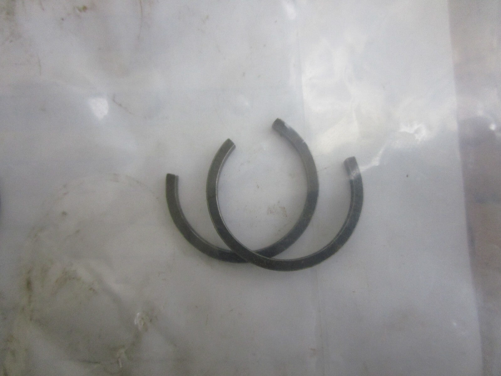 *NEW OEM* (LOT OF 2) 0810 OMC Johnson Evinrude Snap Ring 3850757