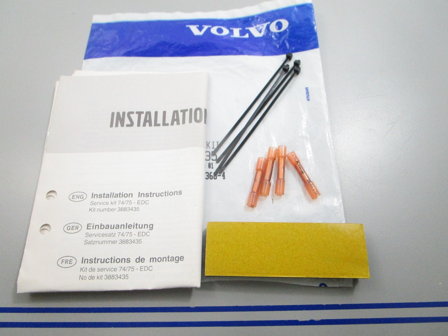 *NEW OEM* 0810 Volvo Penta Service Kit 3883435