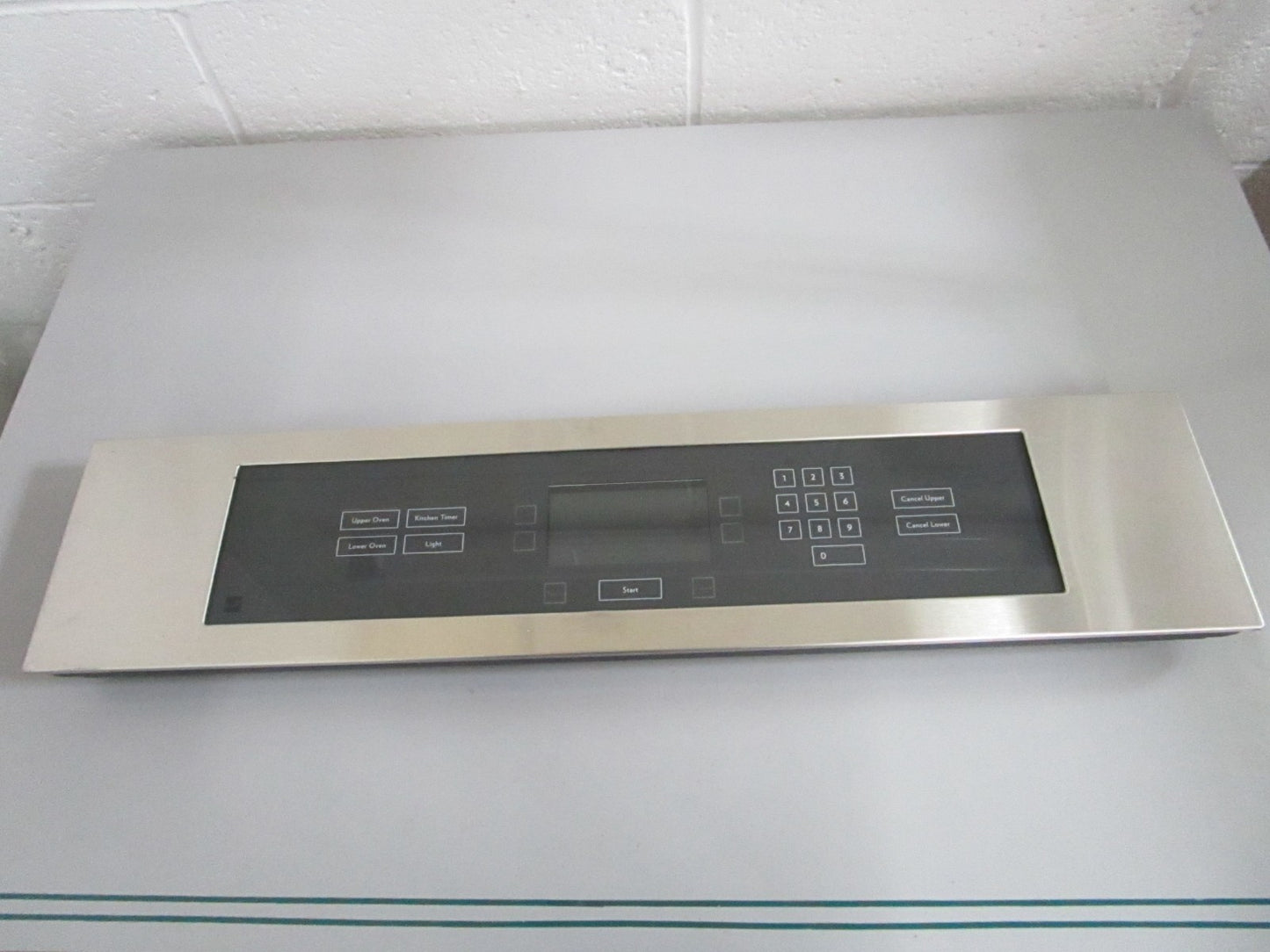Whirlpool NEW OEM Oven Range Control Panel W10401233 NOS Genuine Part 0820