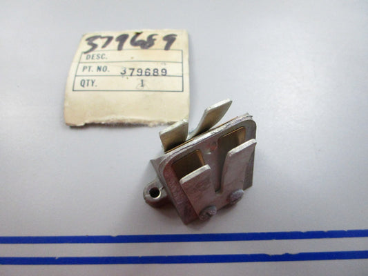 NEW OEM 379689 0379689 OMC Johnson Evinrude Leaf Plate Assembly 0810