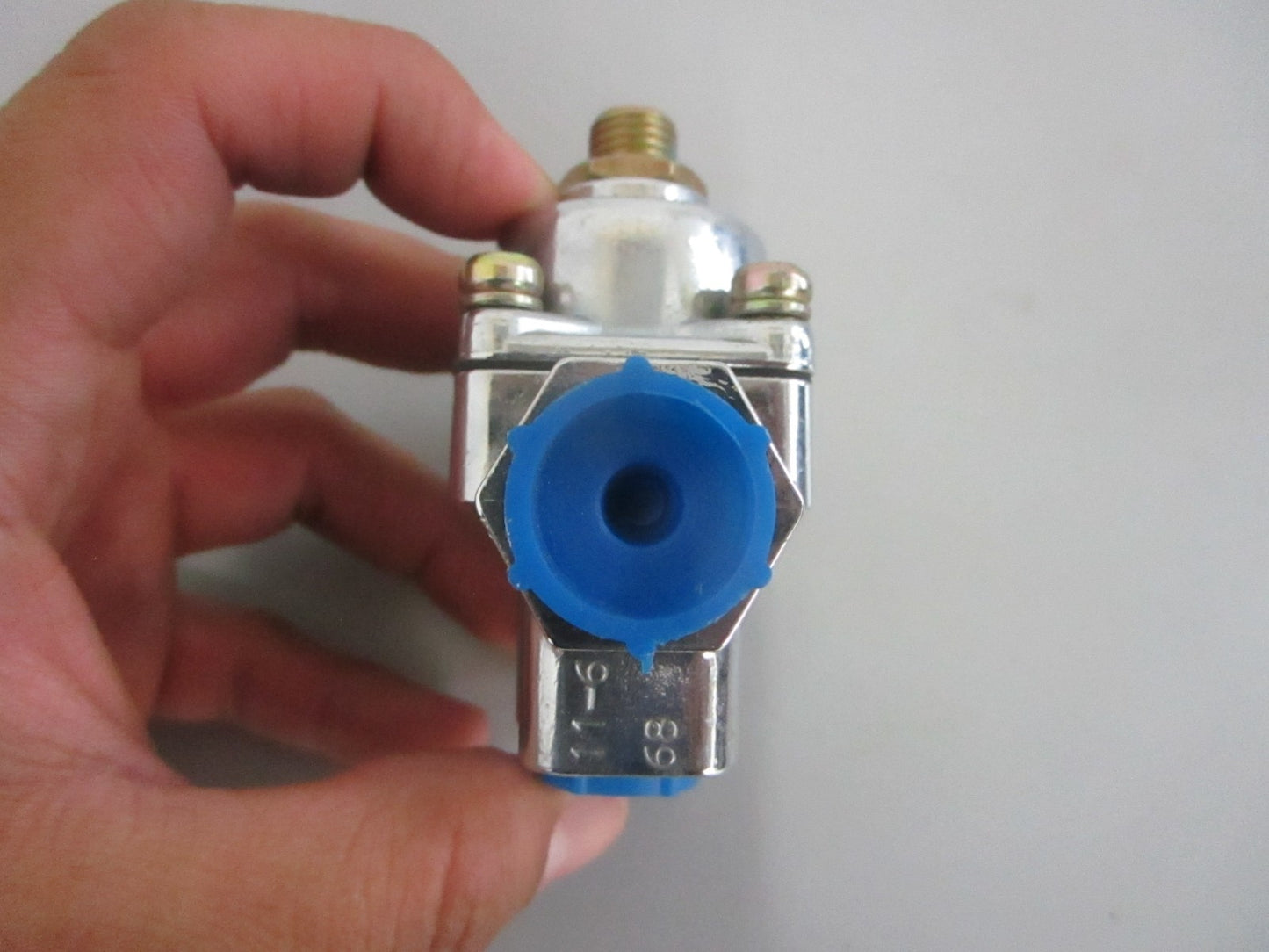 *NEW OEM* 0820 Holley Fuel Pressure Regulator 12-882