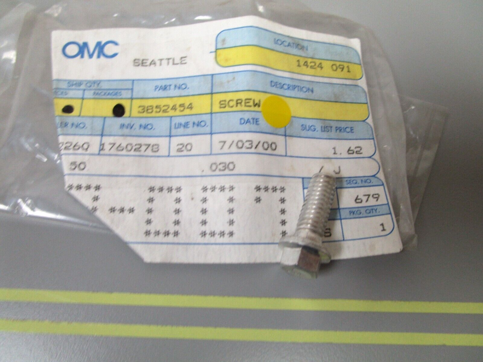 *NEW OEM* 0810 OMC Johnson Evinrude Screw 3852454