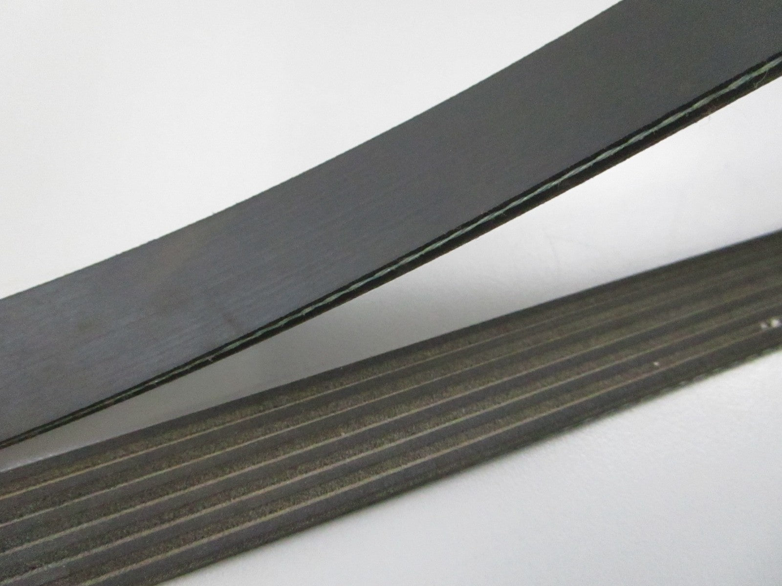 Gates NEW Micro-V Serpentine Belt K060755 6-Rib 75.49" 0810
