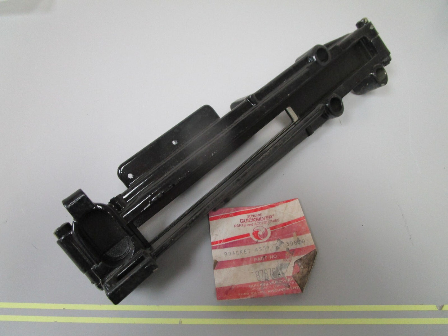 *NEW OEM* 0720 Mercury Quicksilver Bracket Assembly 87876A1