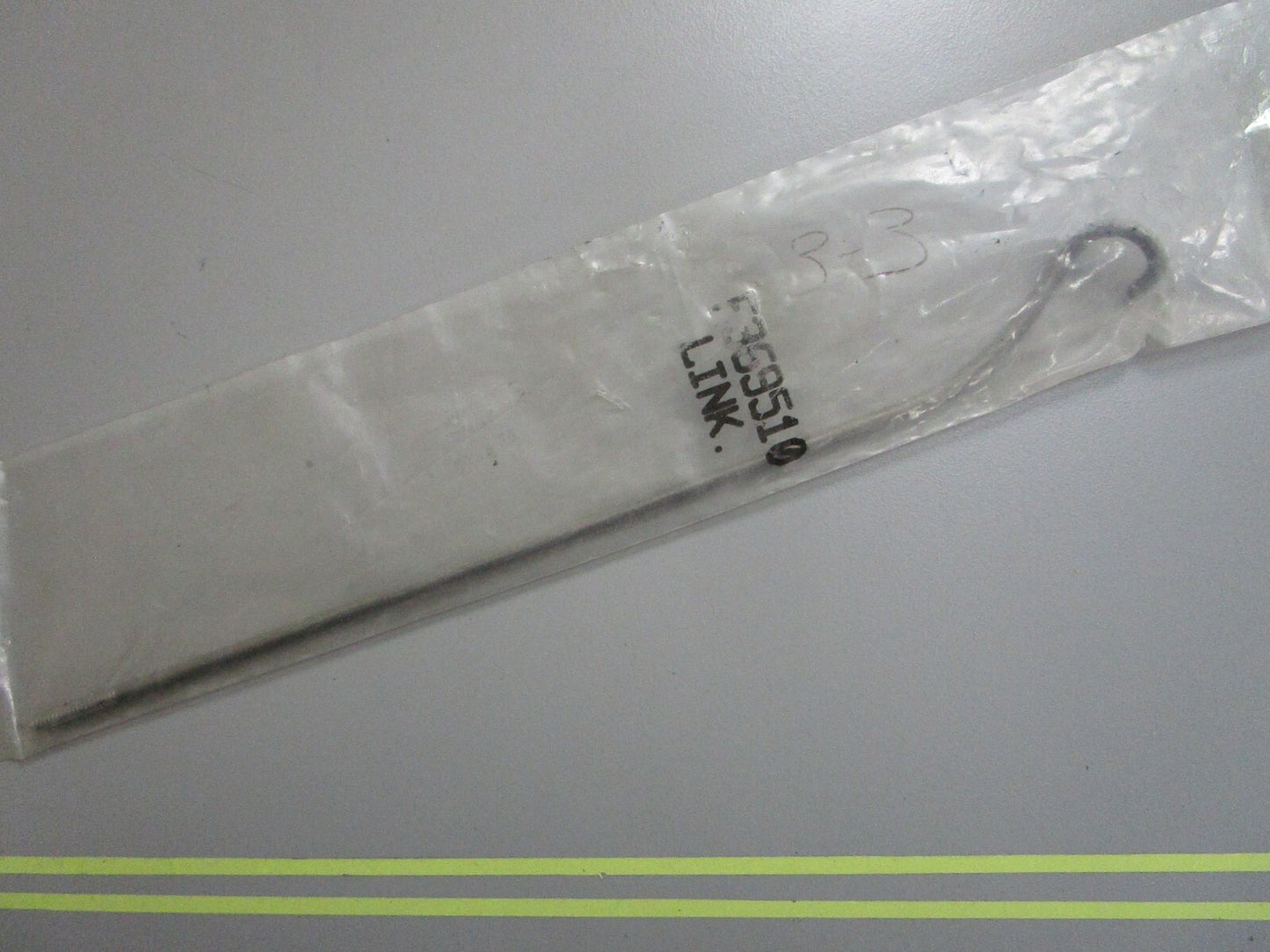*NEW OEM* 0820 Mercury Force Link F369510