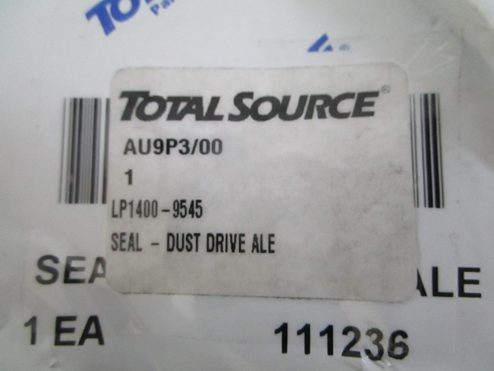 NEW LP1400-9545 Total Source Dust Drive Axle Seal For: LPM 0820