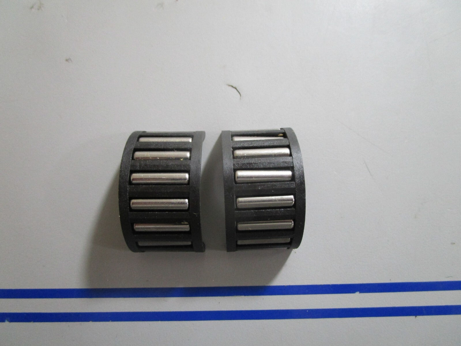 *NEW OEM* 0810 OMC Johnson Evinrude Retainer & Needle Assembly 389613 0389613