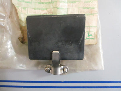 *NEW OEM* 0820 John Deere Connector AA33324