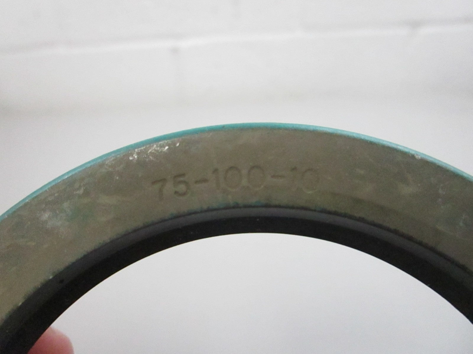 NEW OEM 0300800 Hyster Oil Seal 0810