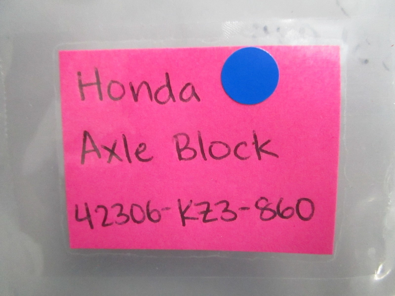 *NEW OEM* 0820 Honda Axle Block 42306-KZ3-860