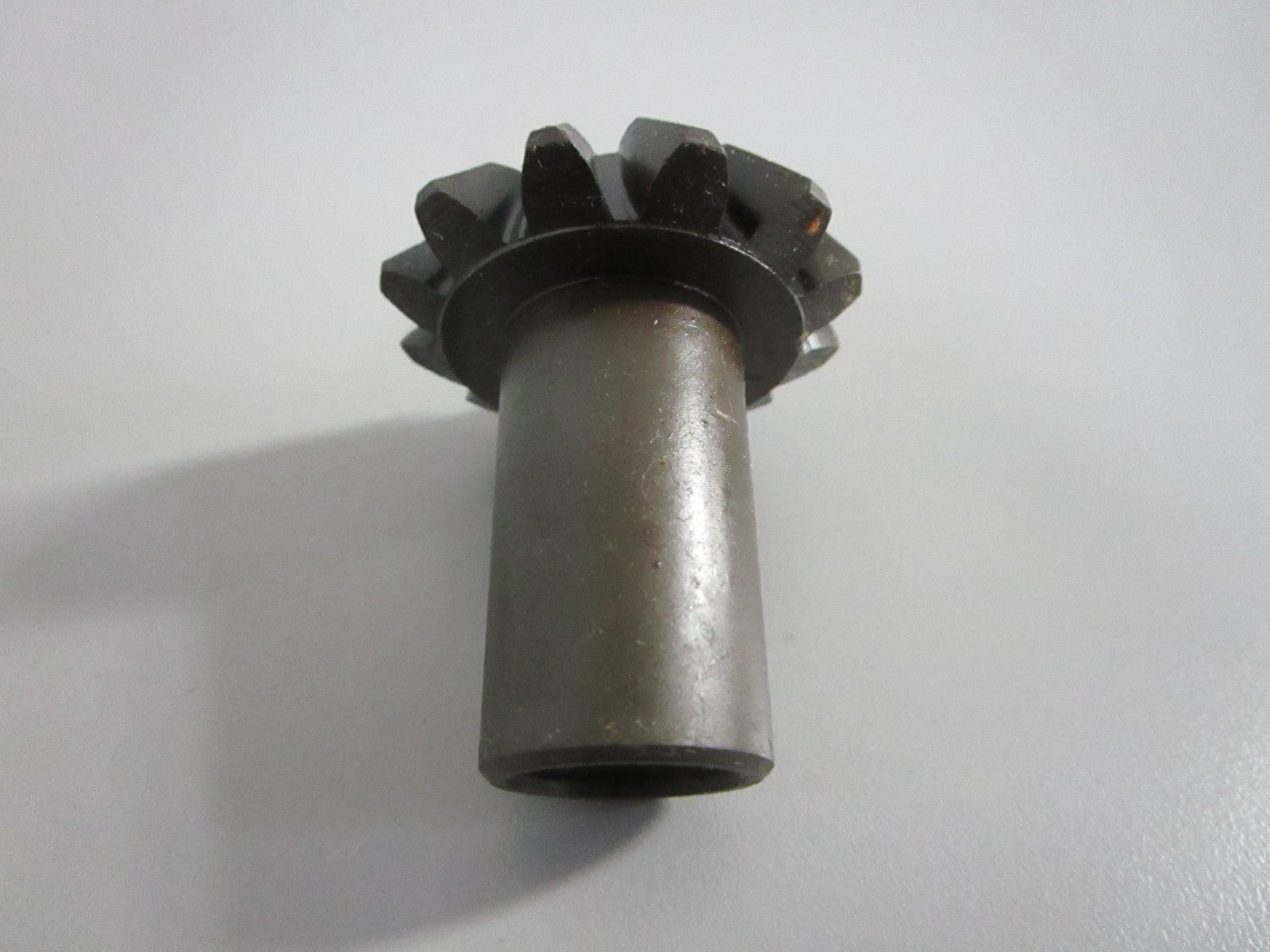 NEW OEM 308617 0308617 OMC Johnson Evinrude 12T Pinion Gear 0820