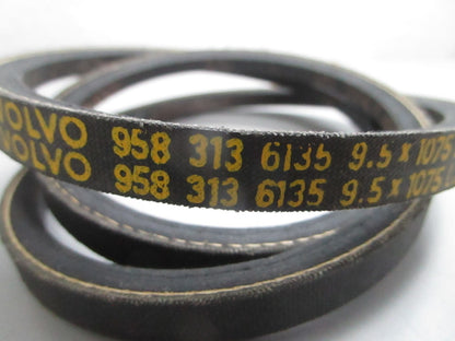 *NEW OEM* 0820 Volvo V-Belt 358313
