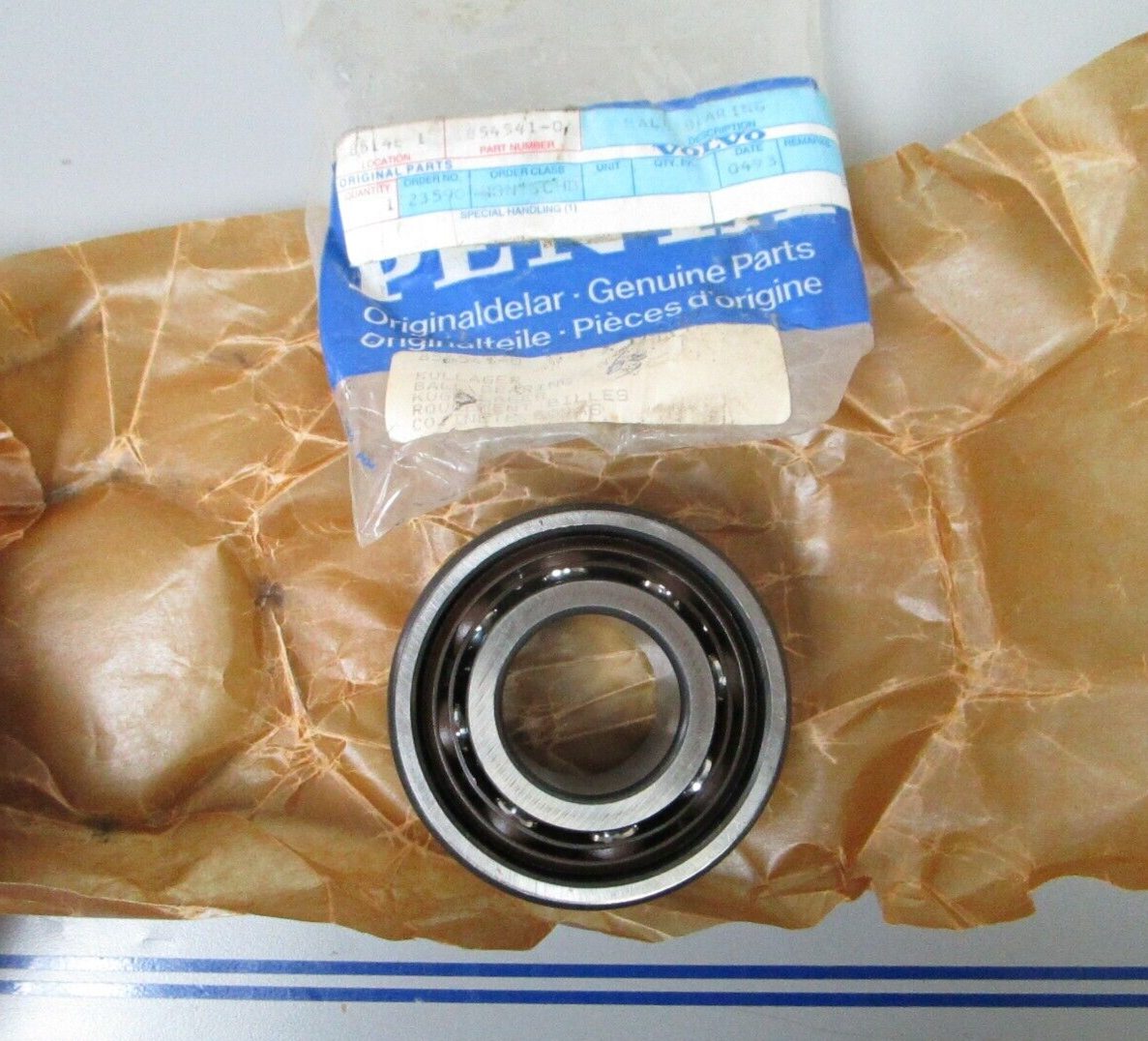 *NEW OEM* 0720 Volvo Penta Ball Bearing 854541